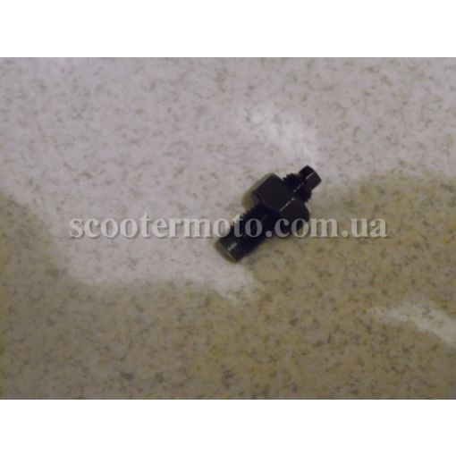 Регулировочный гвинт клапанів Yamaha SR 125, SRX 400-600, SZR 660, TTR 225-230, TW 125-200-225, XT 225-400-500-600