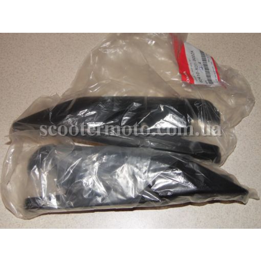 Вставка пластиковая боковых подножек Honda SH 125-150 - 2013, 2014, 2015, 2016 г.в, оригінал